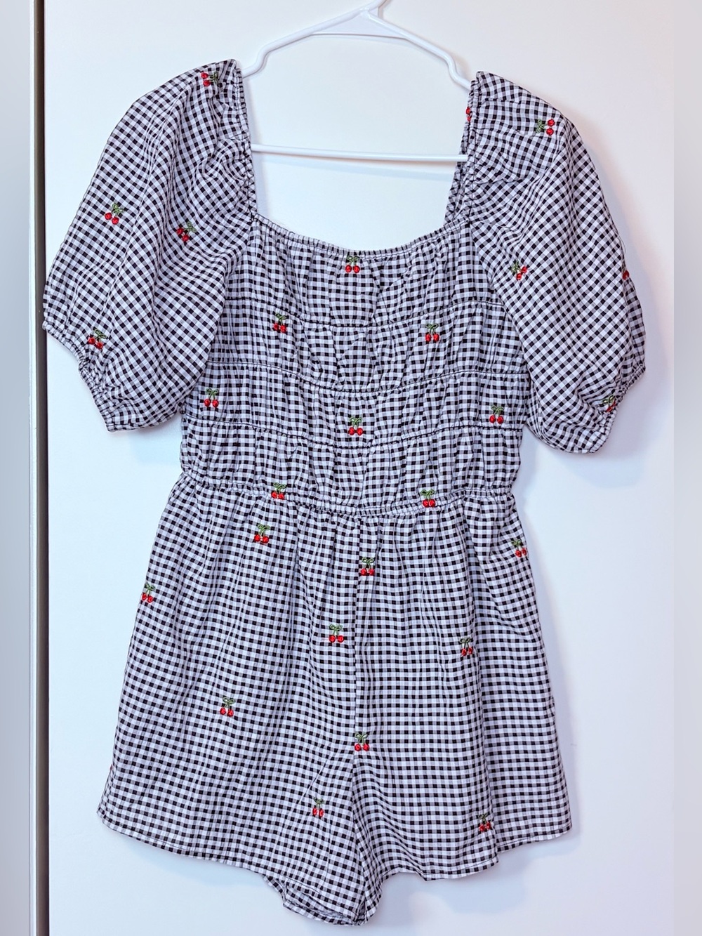 Smocked Gingham Romper with Puff Sleeves - Black & White - Picture 3 of 4